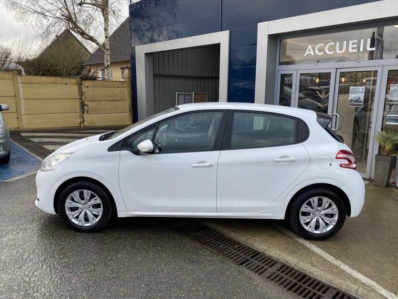 Peugeot 208 1.2 Vti 82 Cv Bva Etg5 Finition Active