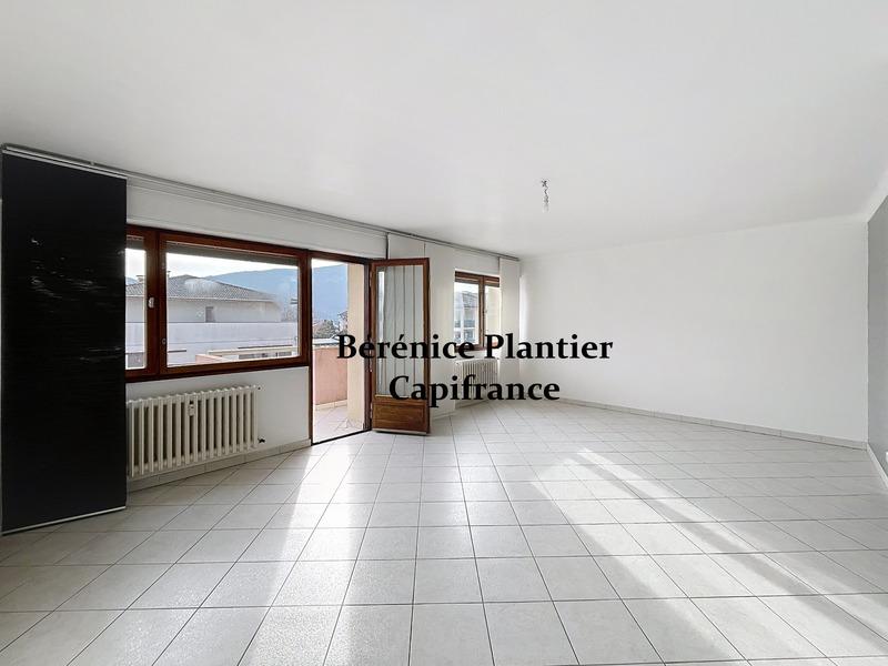 Appartement - 80 m² - 3 pièces