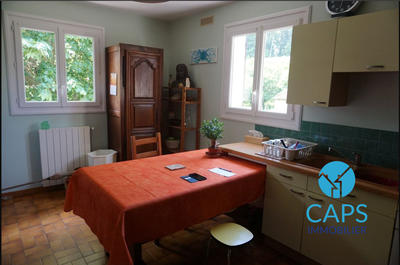 Maison - 176 m² - 8 pièces