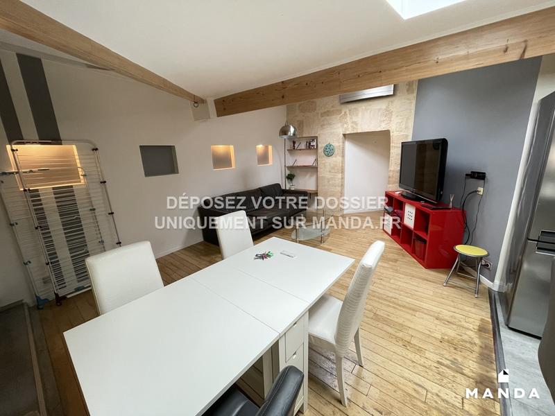 Chambre - 10 m² - 4 pièces