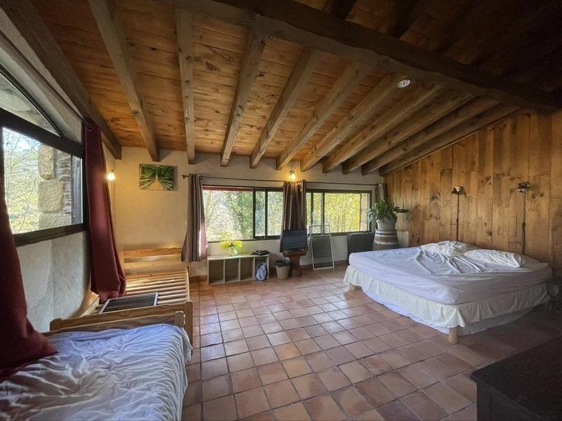 Maison - 288 m² - 11 pièces