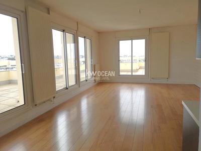 Duplex - 109 m² - 6 pièces