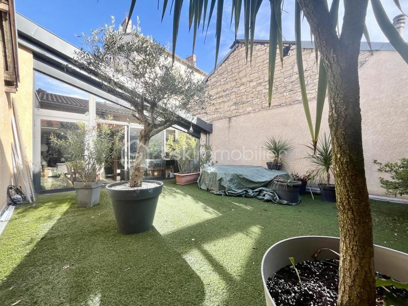 Appartement - 140 m² - 4 pièces