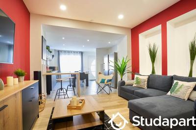 Chambre - 13 m² - 1 pièce