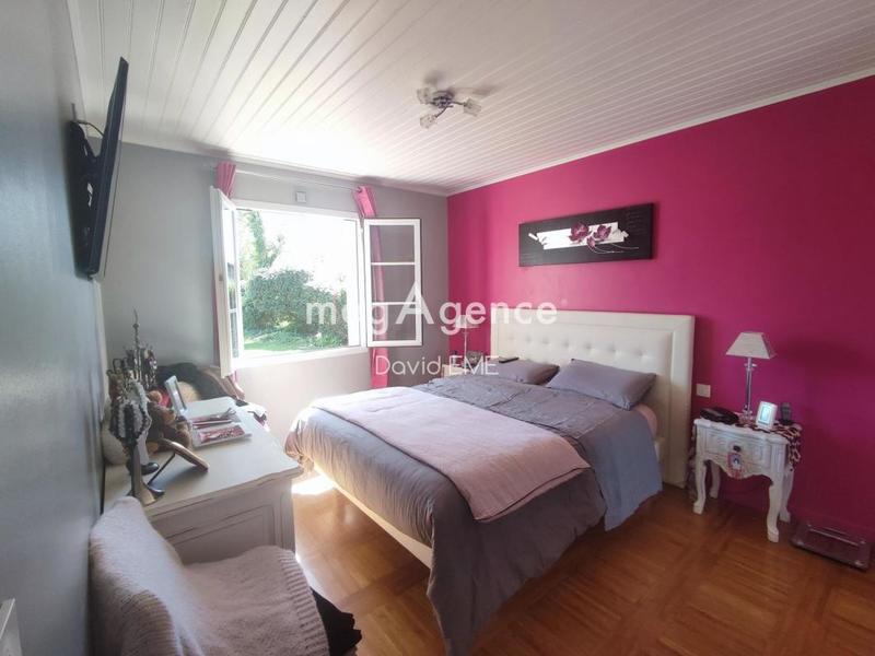 Maison traditionnelle - 167 m² - 8 pièces