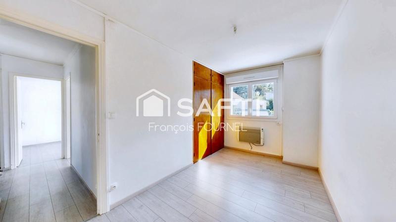 Maison - 93 m² - 6 pièces