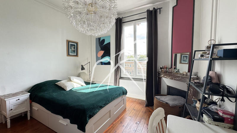 Appartement - 90 m² - 4 pièces