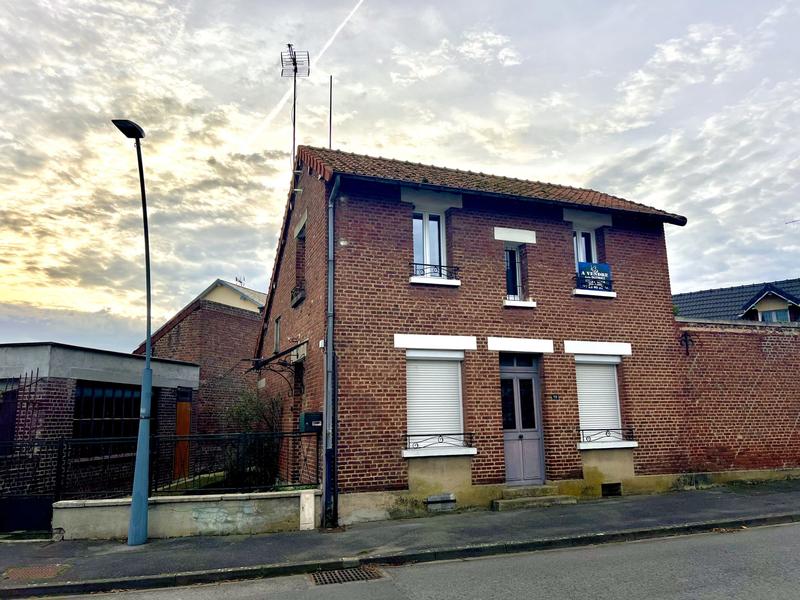 Maison - 70 m² - 4 pièces