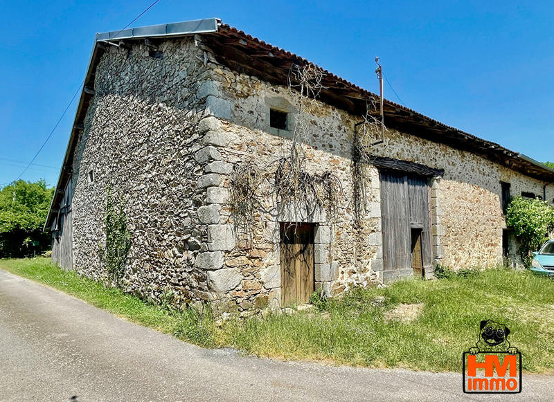 Grange - 228 m² - 1 pièce