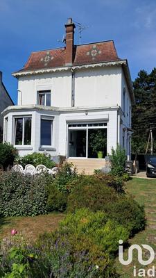 Maison - 197 m² - 10 pièces