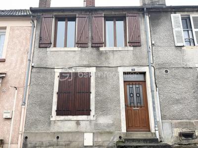 Maison jumelée - 106 m² - 5 pièces