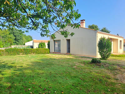 Maison - 90 m² - 4 pièces