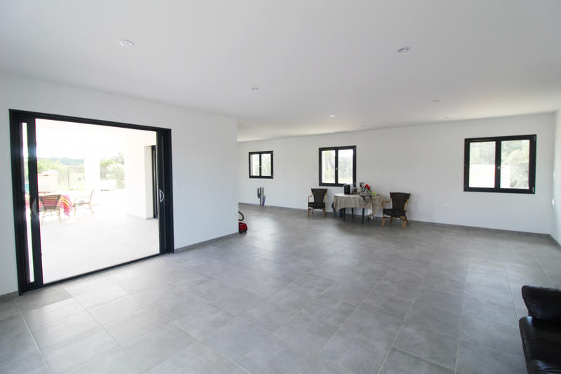 Villa - 148 m² - 4 pièces