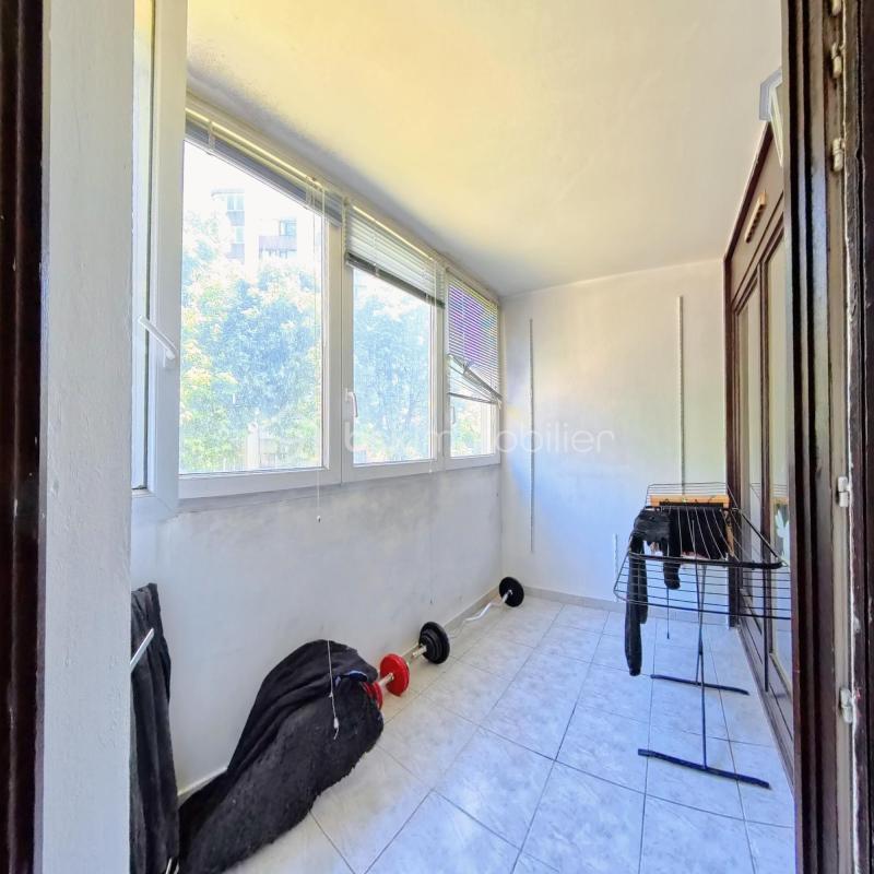 Appartement - 81 m² - 4 pièces