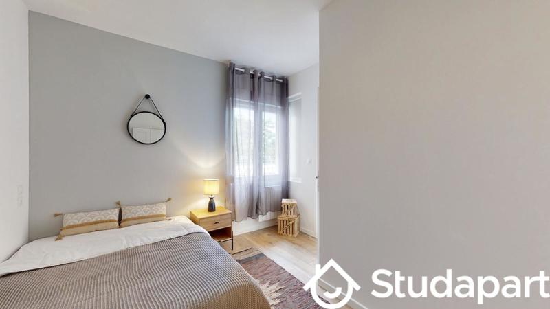 Chambre - 11 m² - 1 pièce