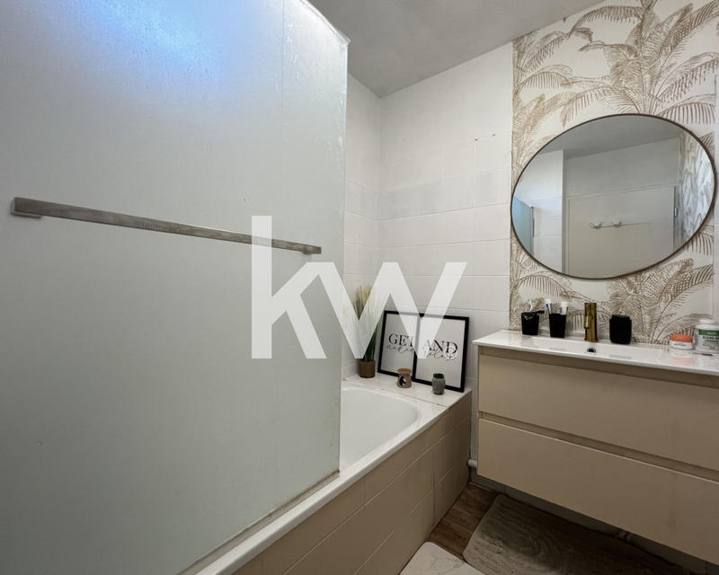 Maison - 85 m² - 4 pièces