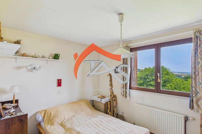 Maison - 138 m² - 6 pièces