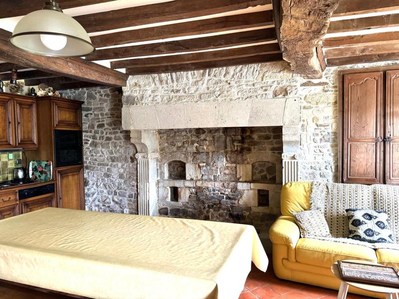 Maison - 248 m² - 9 pièces