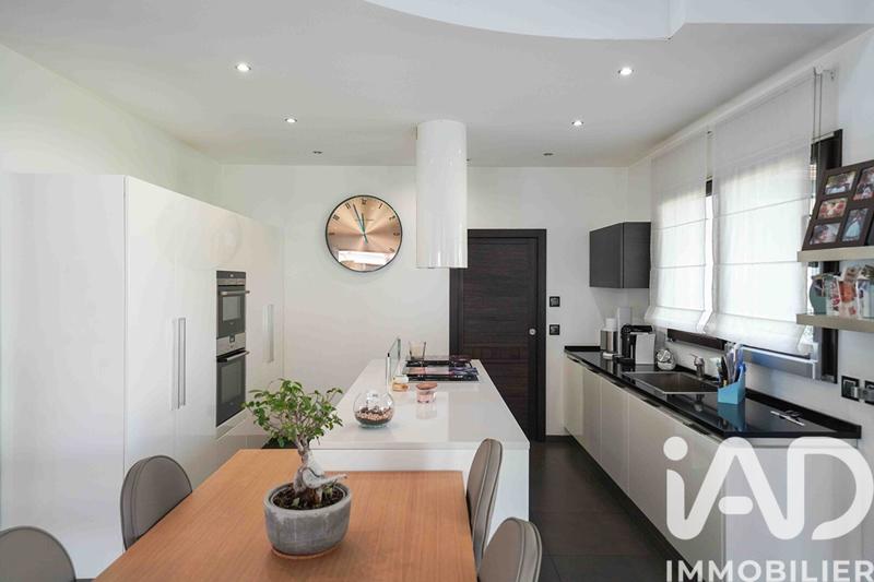 Maison de maîtres - 185 m² - 7 pièces