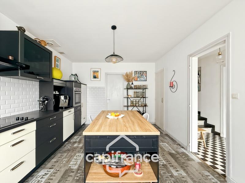 Maison - 90 m² - 4 pièces