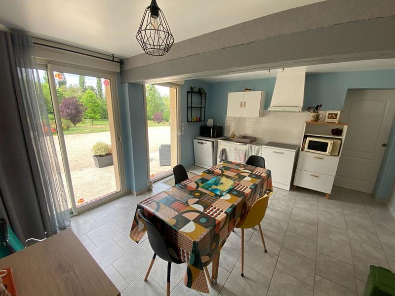 Maison - 273 m² - 5 pièces