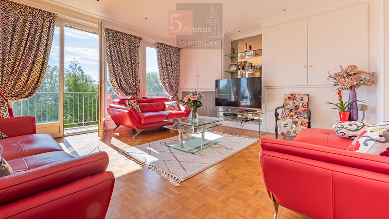 Appartement - 156 m² - 6 pièces