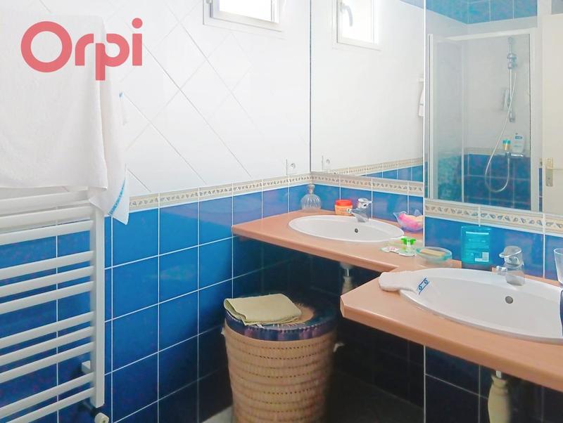 Maison - 163 m² - 5 pièces