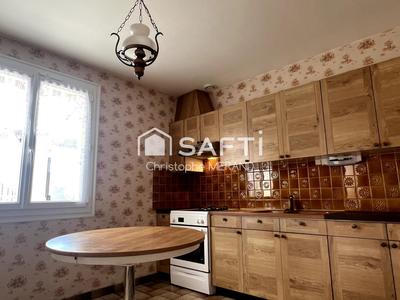 Maison - 90 m² - 6 pièces