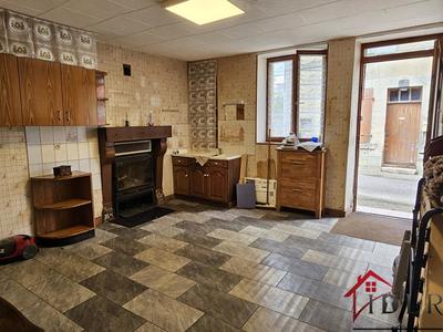 Maison - 200 m² - 10 pièces