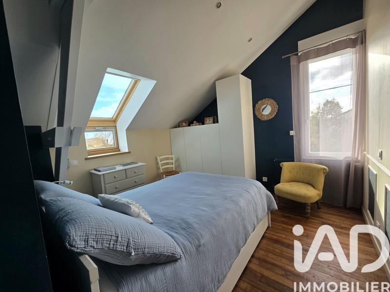 Maison - 199 m² - 7 pièces