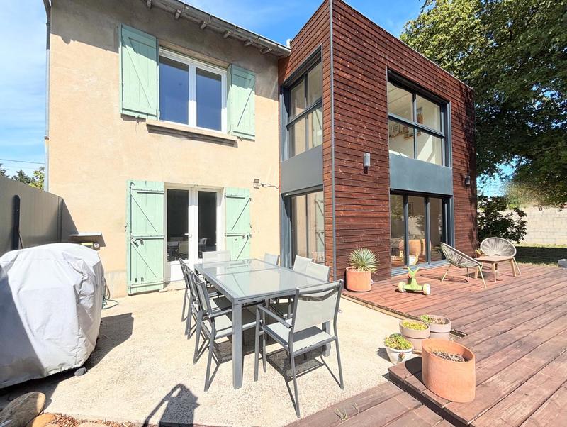 Maison de ville - 150 m² - 5 pièces