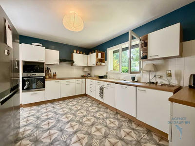 Maison - 195 m² - 8 pièces