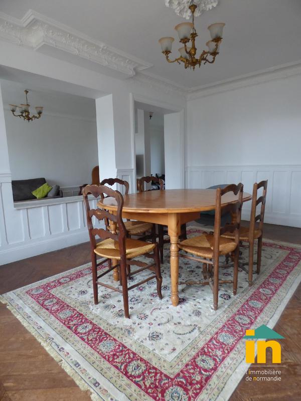 Maison de campagne - 200 m² - 8 pièces