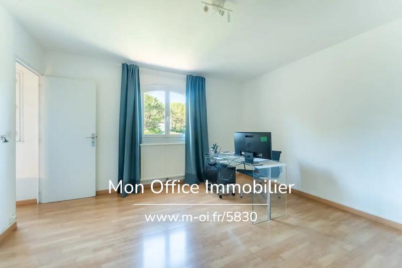Maison - 178 m² - 7 pièces
