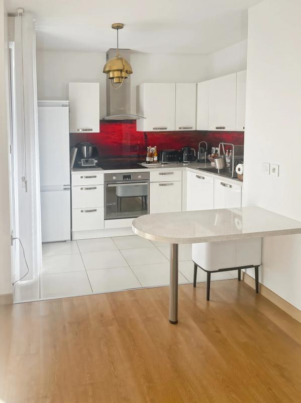 Appartement - 79 m² - 4 pièces