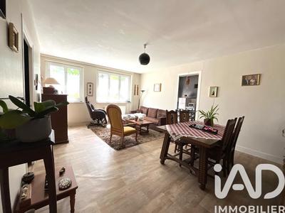 Appartement - 93 m² - 4 pièces