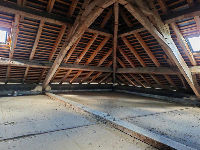 Maison - 225 m² - 10 pièces