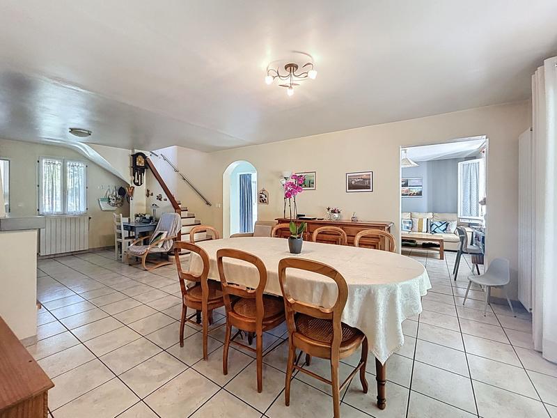 Maison traditionnelle - 150 m² - 5 pièces