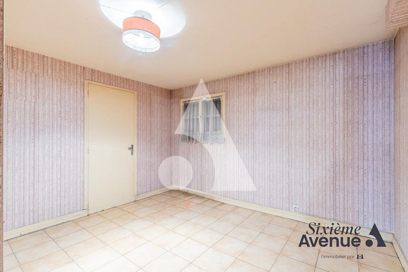 Maison - 92 m² - 5 pièces