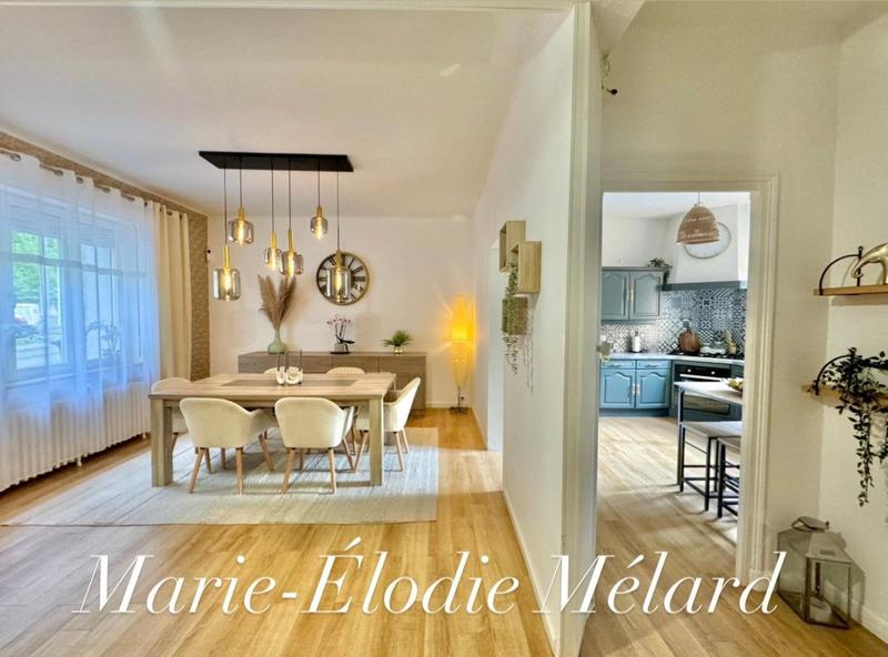 Maison - 200 m² - 9 pièces