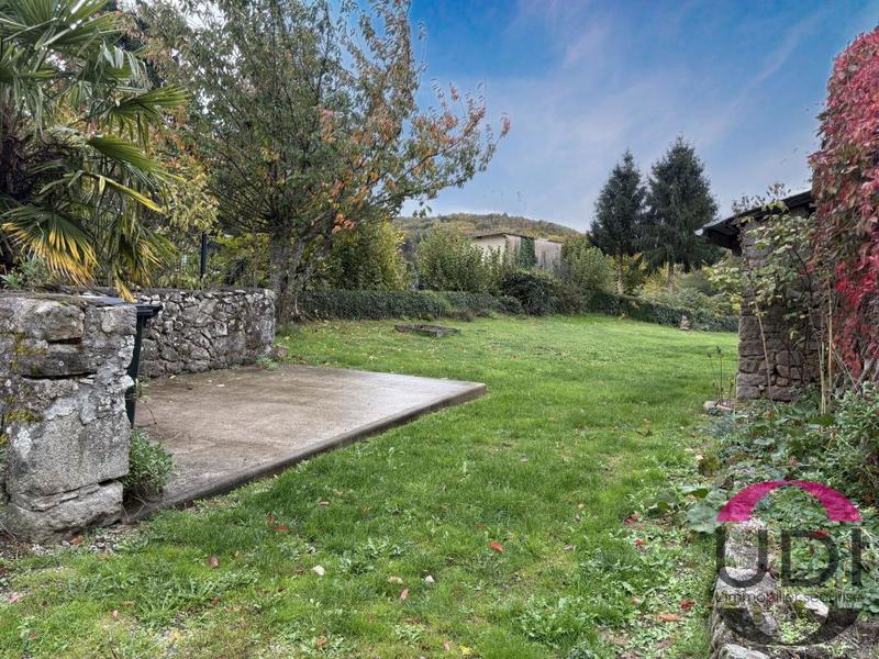 Maison - 96 m² - 3 pièces