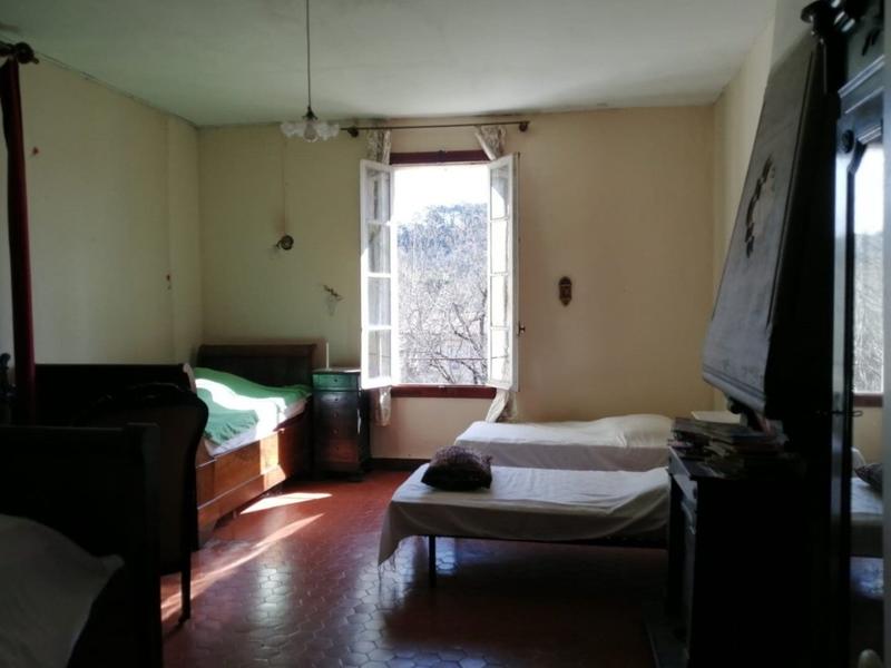 Maison - 240 m² - 9 pièces