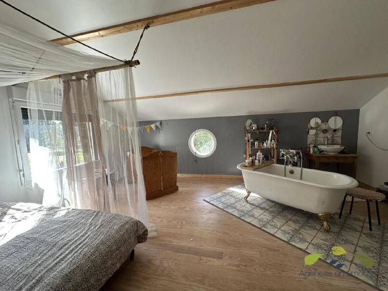 Propriété - 172 m² - 5 pièces