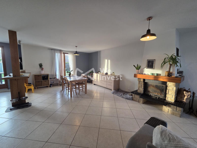 Maison traditionnelle - 90 m² - 4 pièces