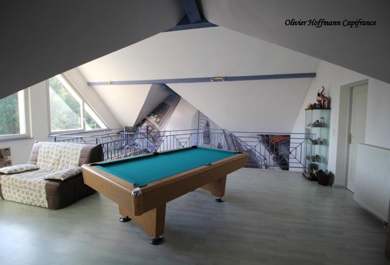 Maison - 234 m² - 9 pièces