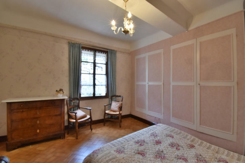 Maison de village - 250 m² - 8 pièces