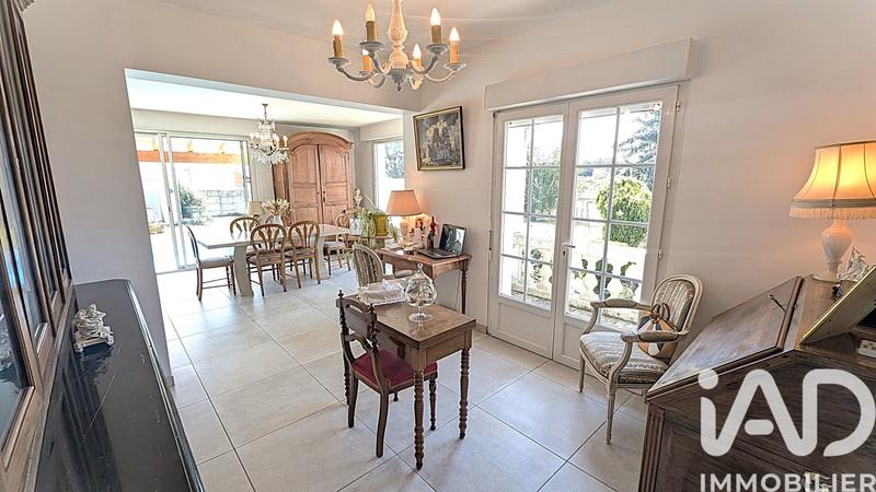 Maison - 201 m² - 5 pièces