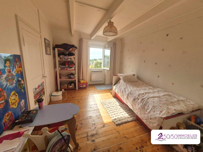 Maison - 81 m² - 5 pièces