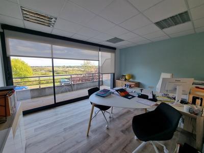 Bureau - 133 m² - 6 pièces