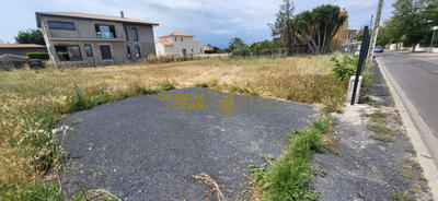 Terrain - 745 m²